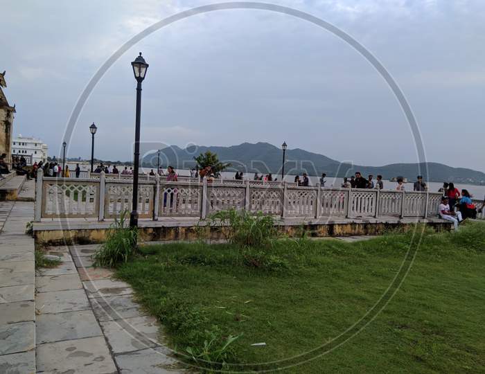 Amblai ghat Park in udaipur