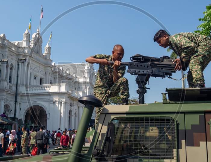 Setting Of The Machine Gun During Malaysia Army Exhibition