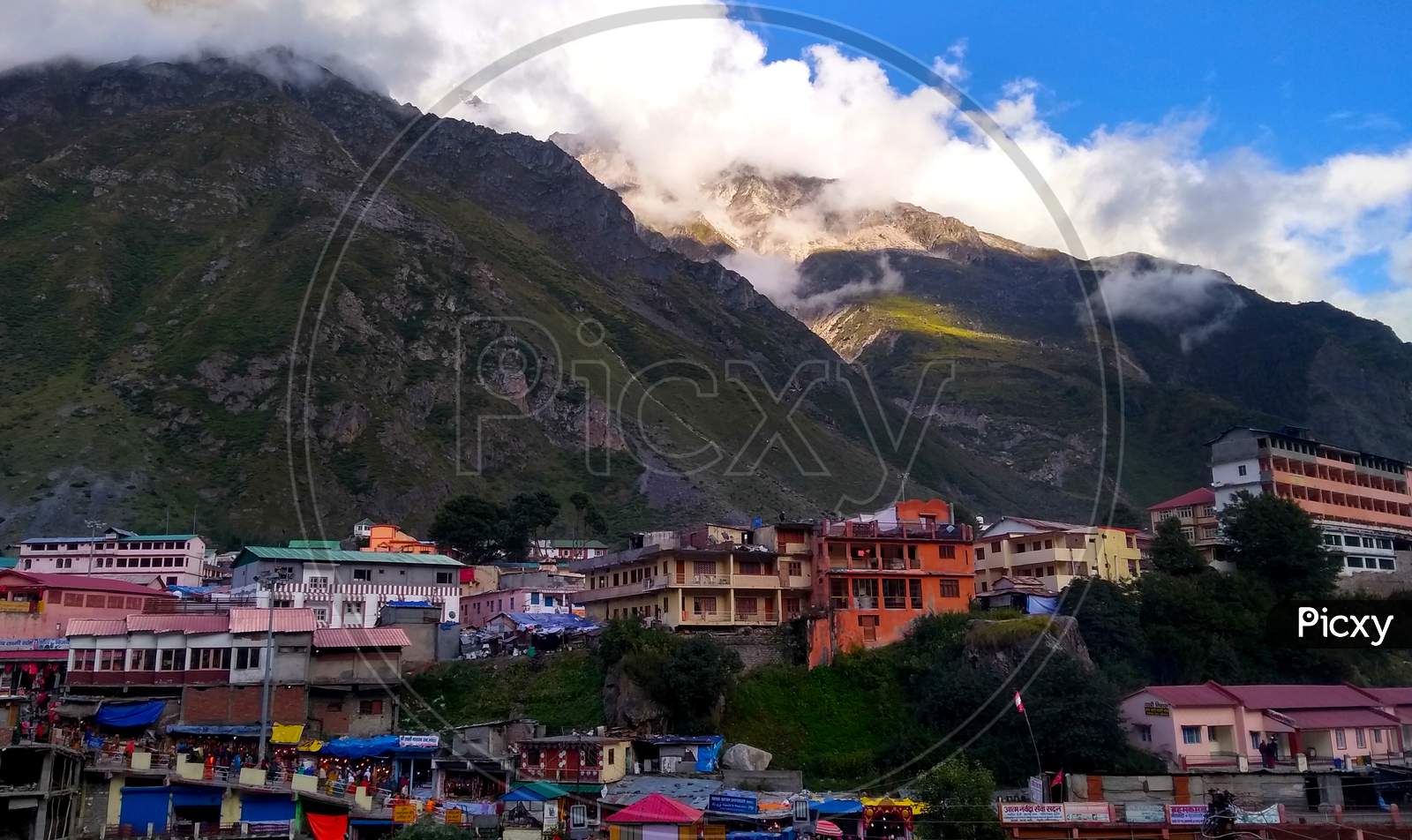A view of Badrinath temple surroundings