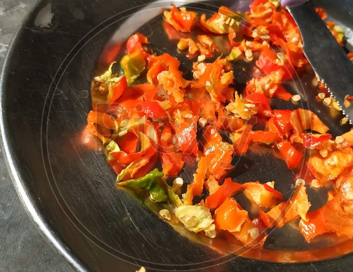 Chopped chilli peppers