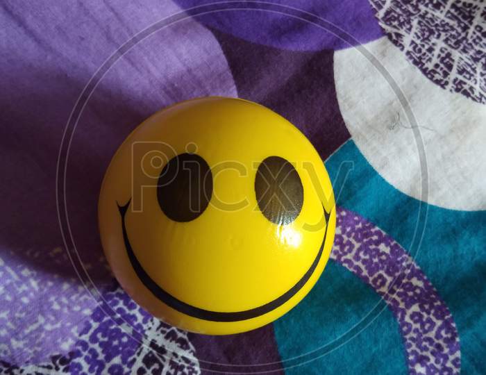 Smiley Emoticon Ball with colorfulness