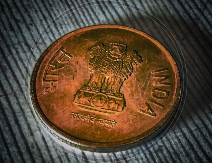 Indian coin with national emblem of India