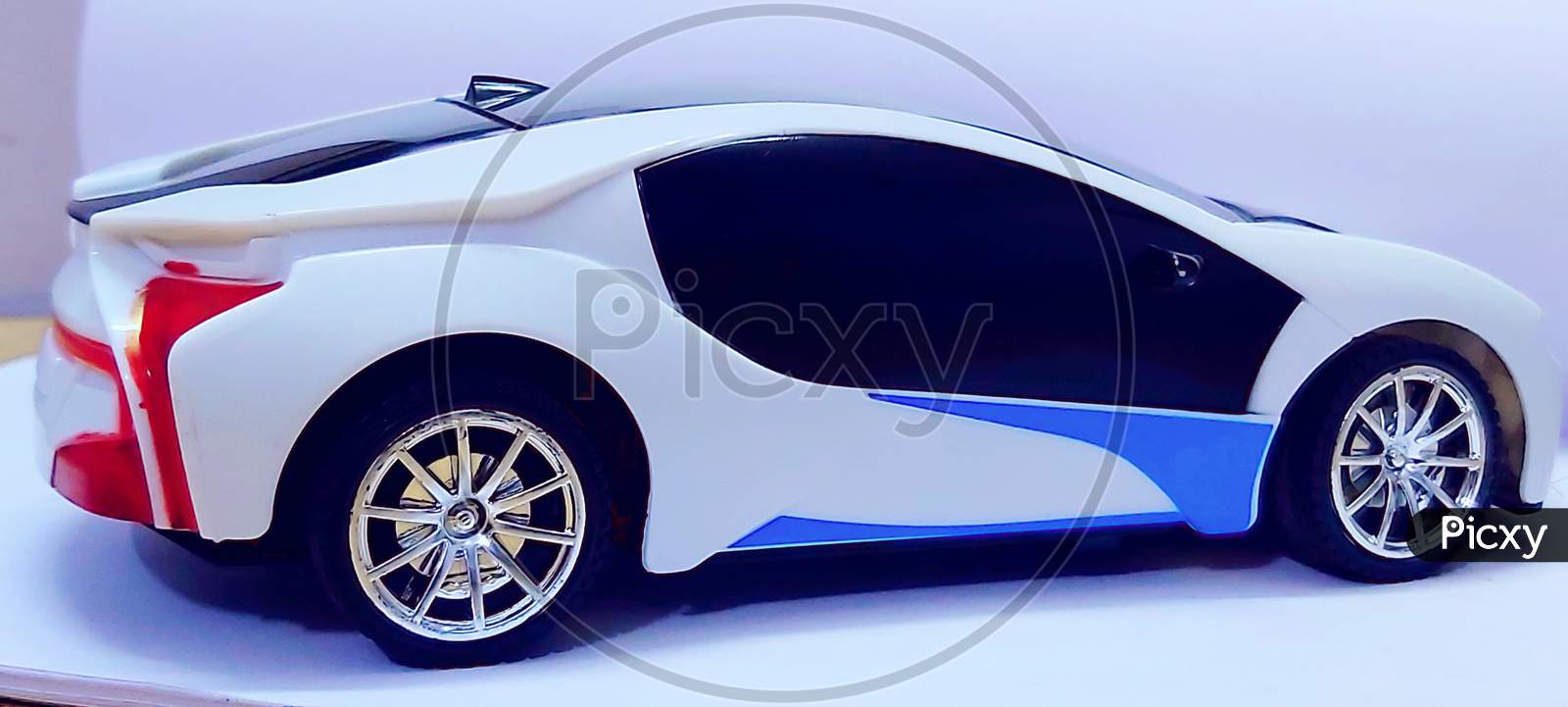 Artificial BMW i8