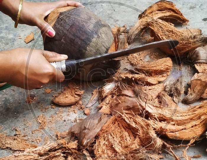 Coconut peeling