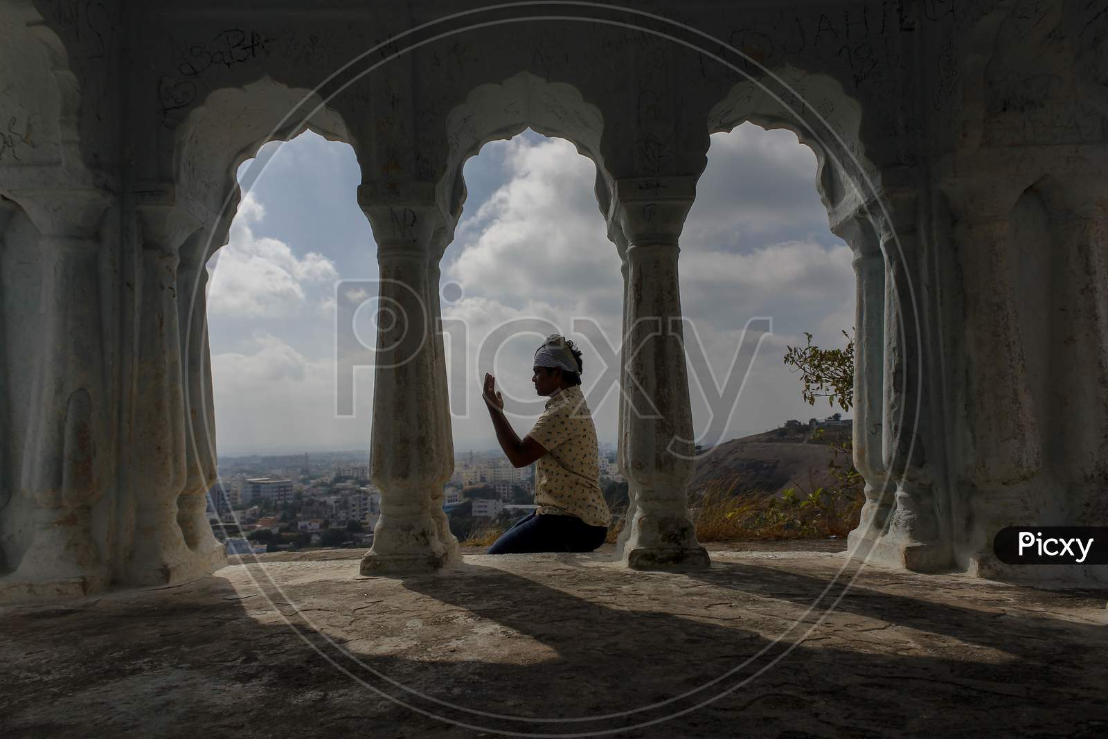 Image of Devotee offering namaaz at moula ali hill dargah-LG324149-Picxy