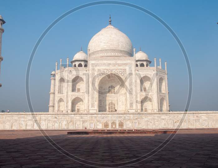 Early winter morning on a sunny day at the Taj Mahal