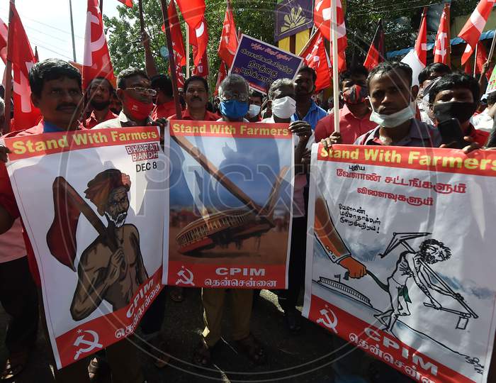 Communist Party Of India (Cpi) Activists And Supporters Shout Slogans During A Demonstration Supporting A Nationwide General Strike Called By Farmers To Protest Against The Recent Agricultural Reforms In Chennai On December 8, 2020.