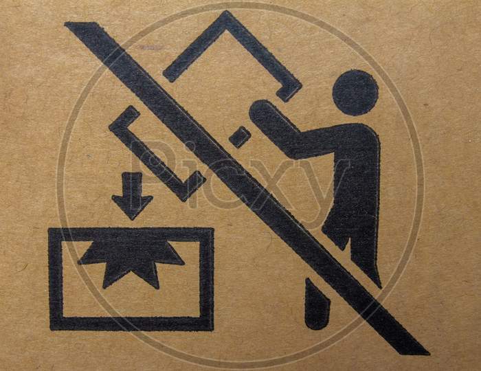 Packaging Symbol To Indicate That The Items Shall Not Be Dropped Down To Mitigate Risk Of Getting Damaged. Do Not Drop Packaging Symbol.