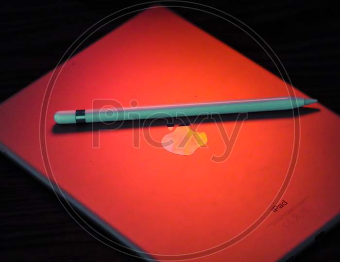 Ipad and ipencil photography Red environment