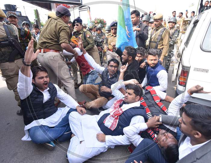 NSUI Protest Against  New Citizenship Law In Guwahati