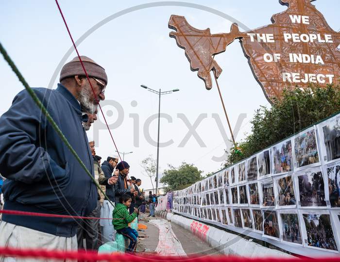 photo exhibition at Shaheen Bagh about events happened during protest Against Citizenship Amendment Act Caa National Register Of Citizens Nrc And National Population Register Npr