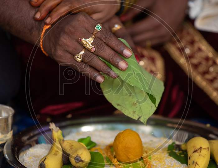 South Indian  Wedding Rituals of Bride And Groom  At a Wedding Ceremony