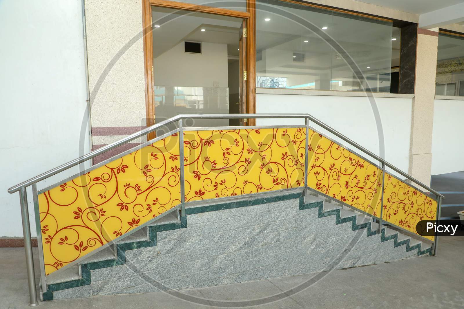 Staircase With Both Side Entrance