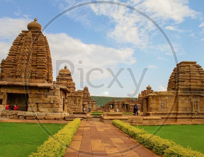 Garden view of Pattadakallu temples