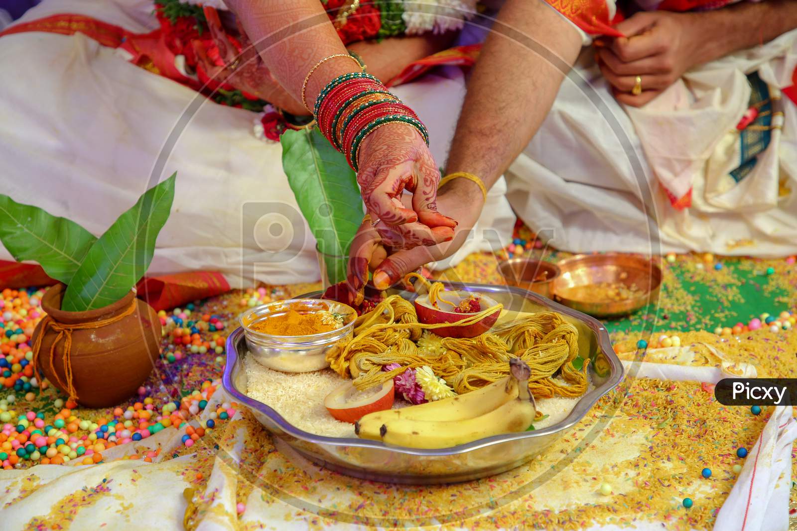 South Indian Wedding Rituals At an Traditional Tamil Bramhins Wedding Ceremony