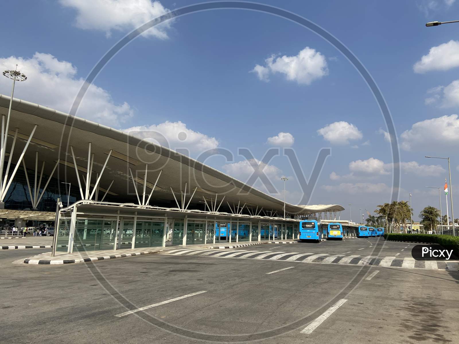 Architecture  Of  Bangalore International Airport  With Entrance