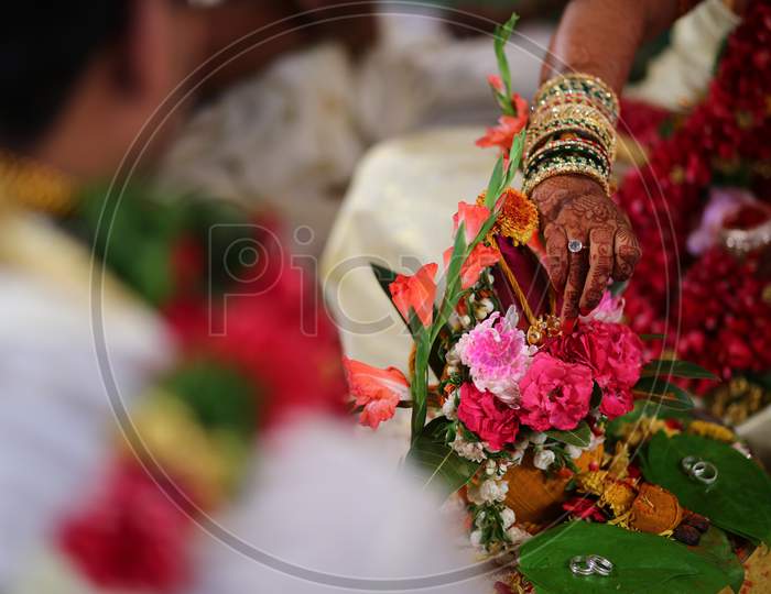 Indian bride during Mangalsutra Puja