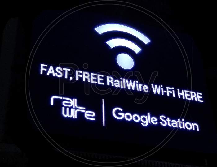 Google rail wire free wifi