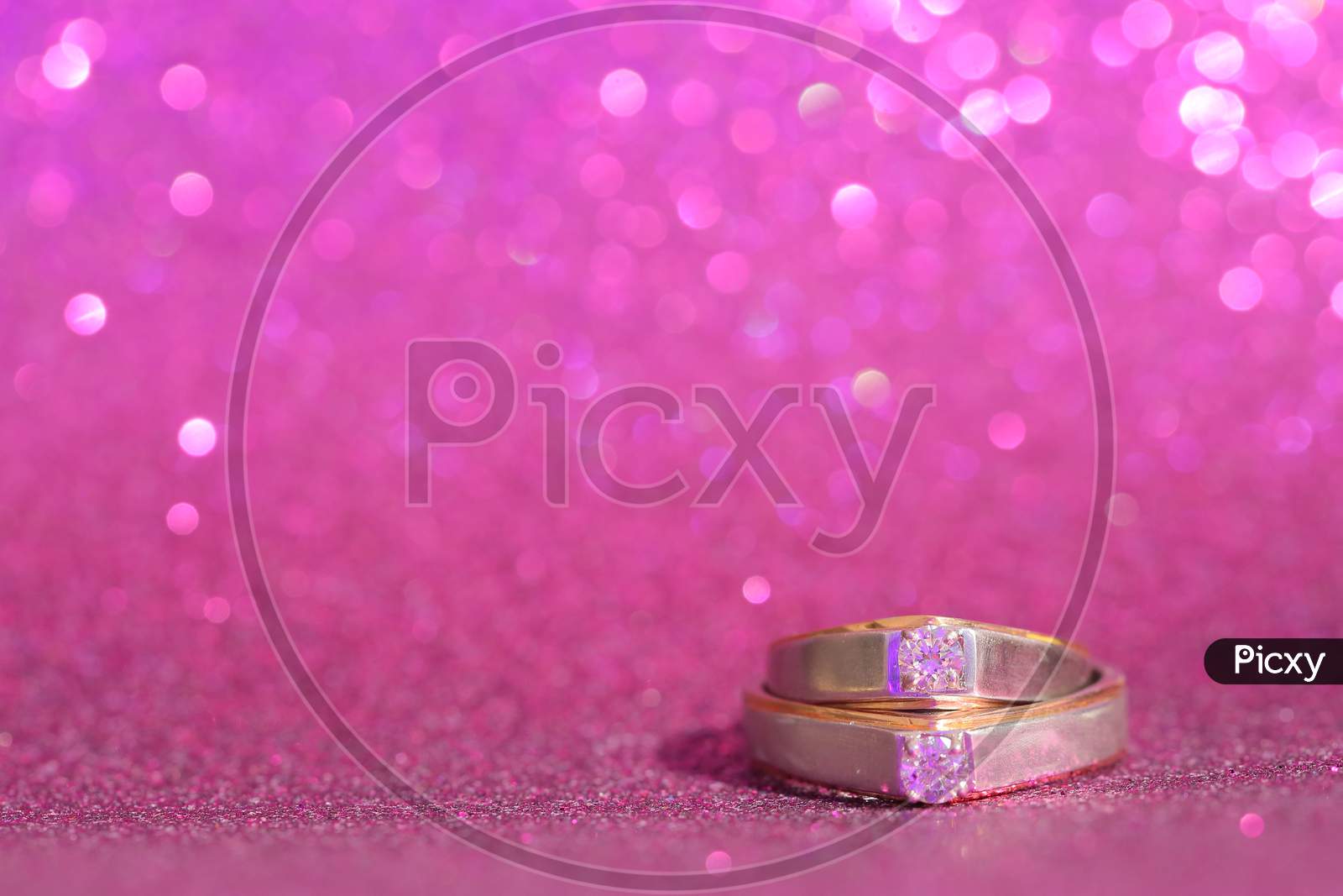 Engagement diamond rings