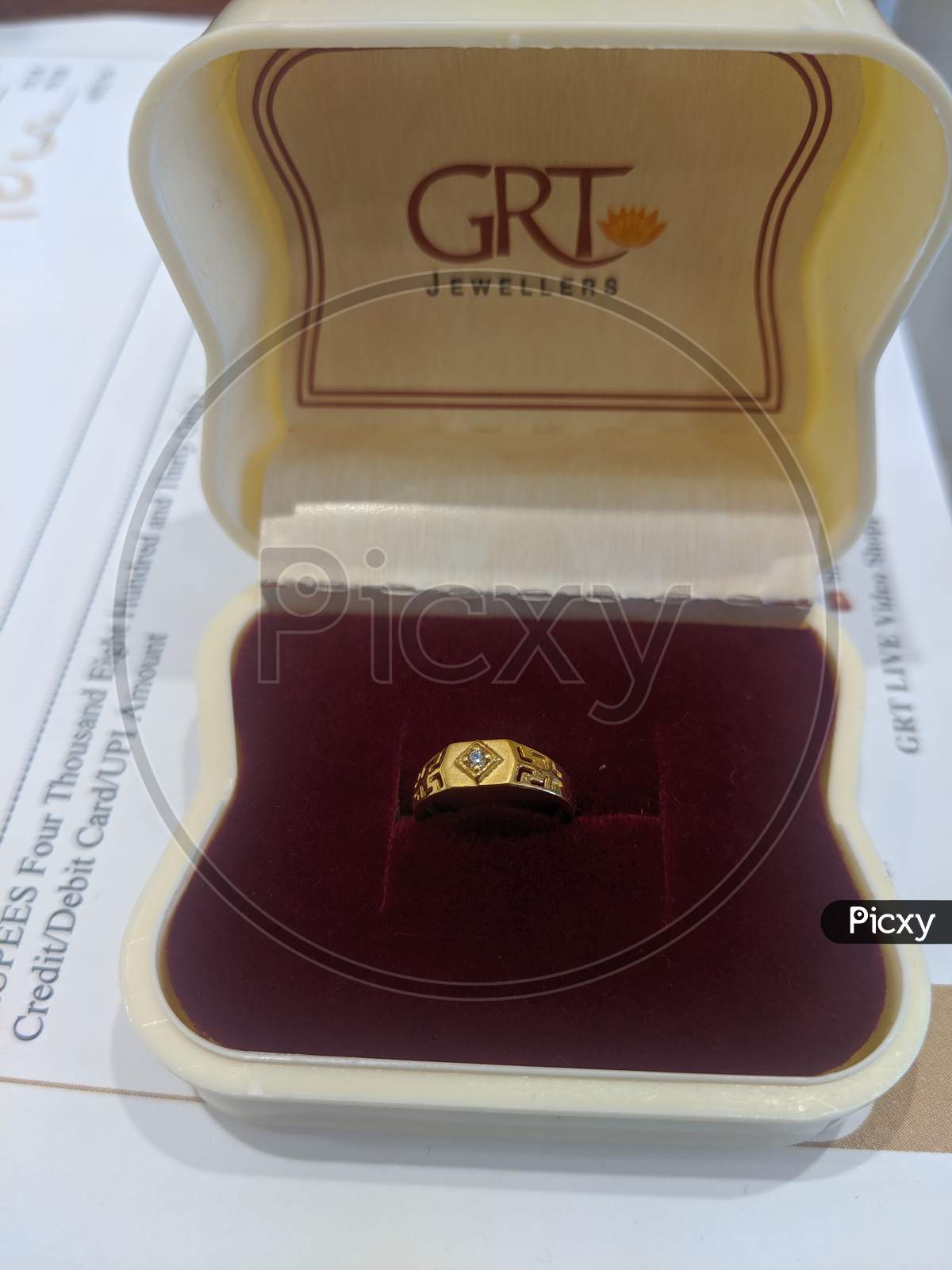 Grt jewellers store mens gold rings