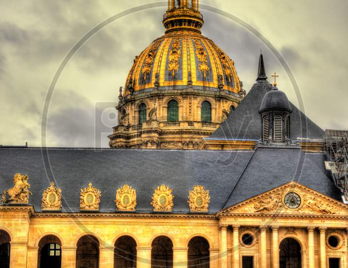 Eglise Du Dome At Les Invalides - Paris