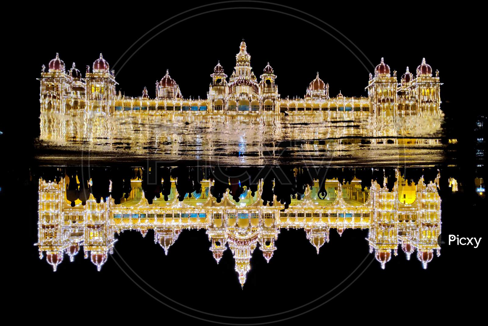 Mysore Palace - The Home Of Wodyers