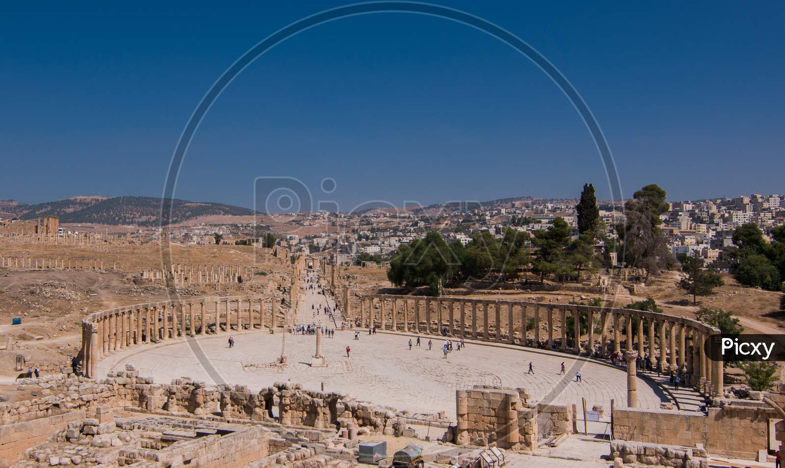Oval Plaza and Colonnaded Street - Jerash Visitor center