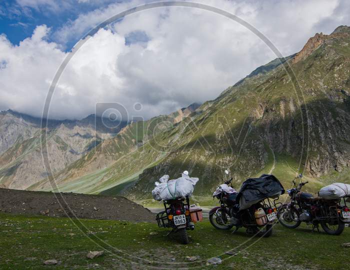 Royal Enfield bikes packed with luggage- Leh Ladakh
