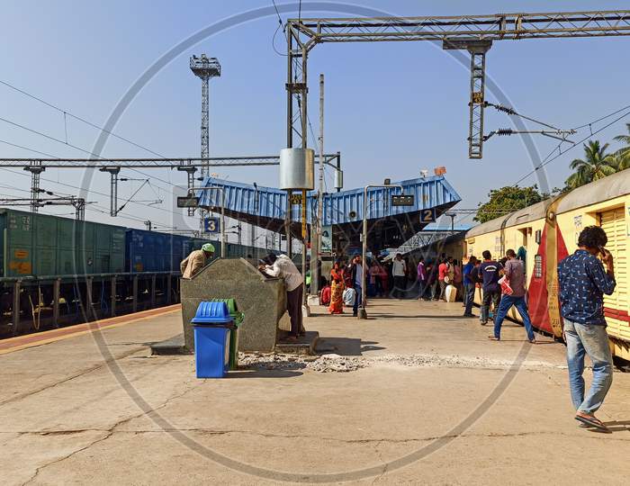 railway-station-warangal-telangana-india-maa-wallpaper-railway