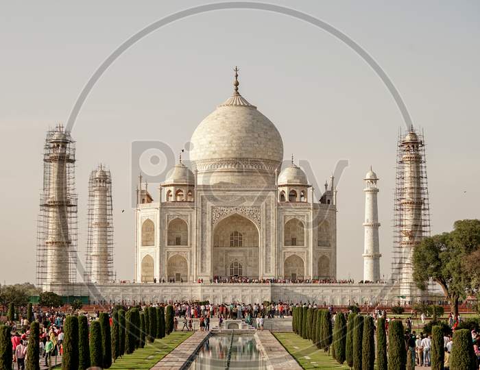 Landscape of mausoleum of Taj Mahal