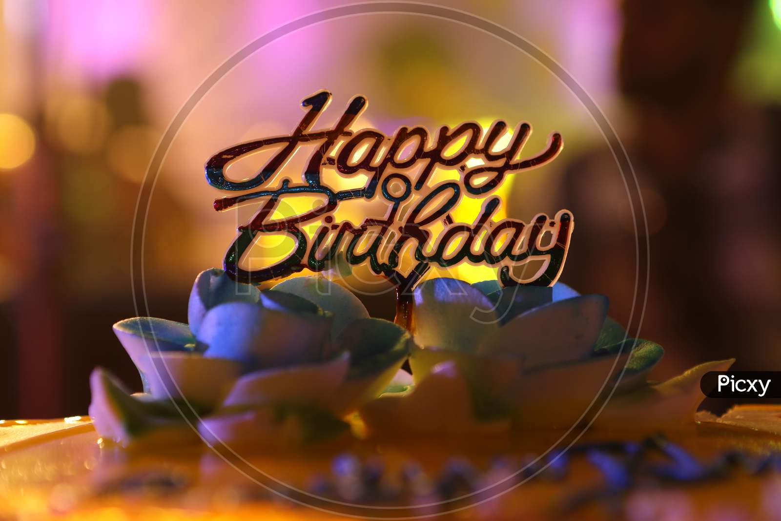 Image of Happy Birthday Tag On Birthday Cake-QD619977-Picxy