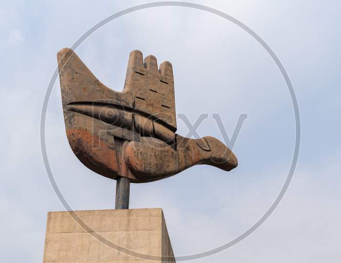 Open Hand monument chandigarh