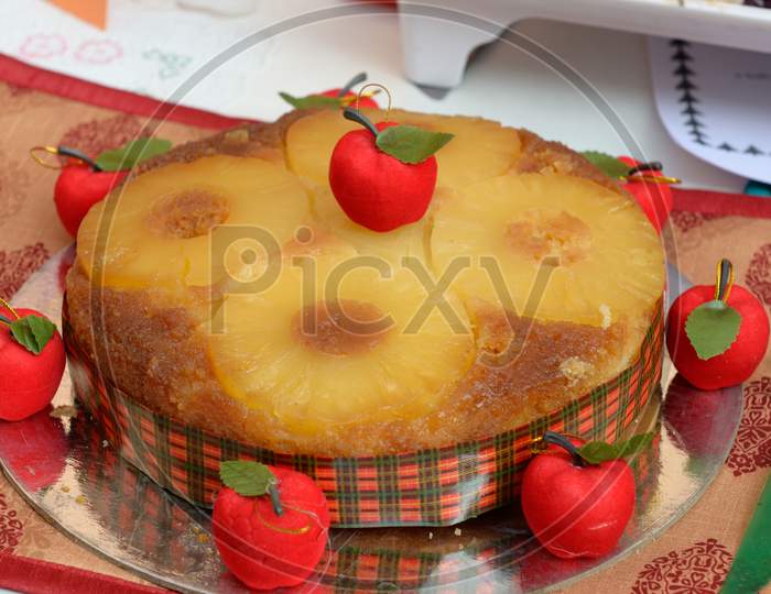 Freshly Baked  Cake  With Presentation  For Events And Occasion