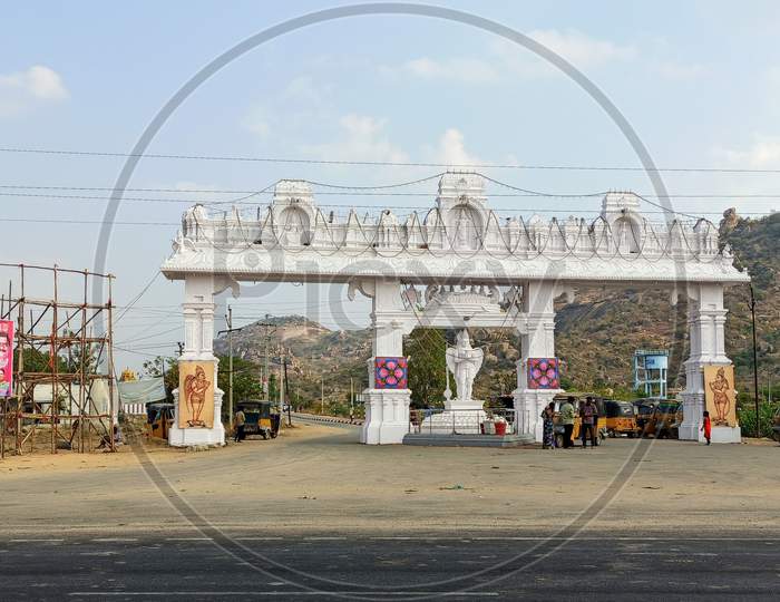 Manyamkonda Temple Entrance