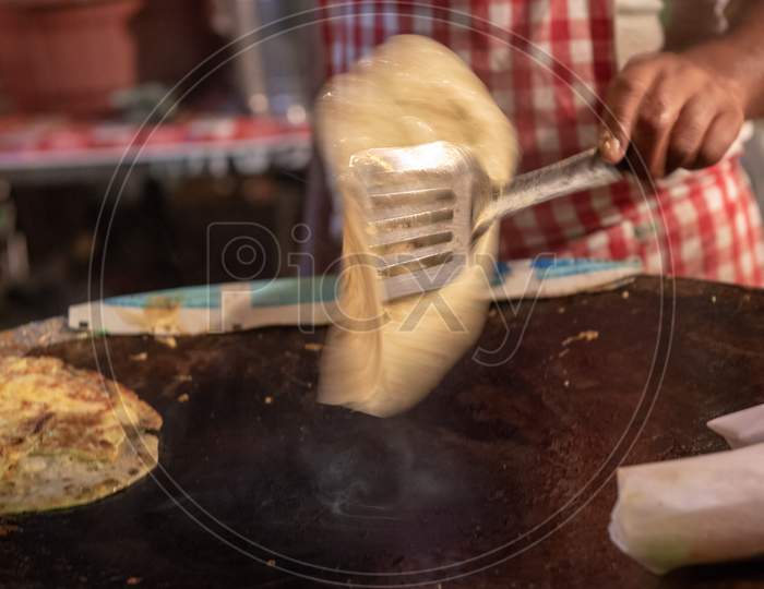 Image Of A Chef Making Egg Rolls At A Street Food Stall CG722705 Picxy   D4fec6c67daeb3b32b66c23aebea4fd8 