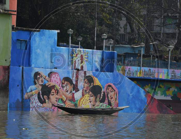 Wall Arts  With Indian Woman in Hooghly River Bank  Side