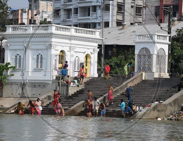 People Bathing On The Bank Of Hooghly River  At Annapurna Ghat In Kolkata