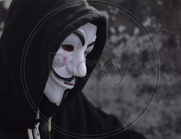 Close up of Anonymous Mask