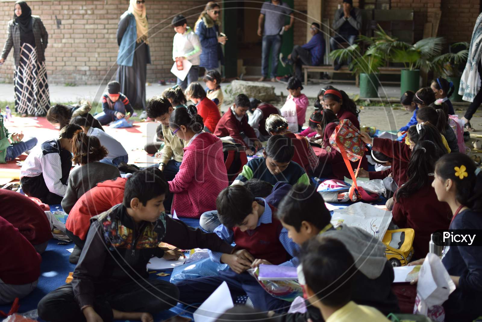 Indian Shantiniketan World School, Delhi students during art class