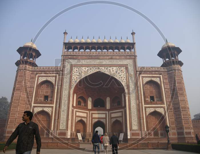 Architecture Of Taj Mahal Entrance Arch