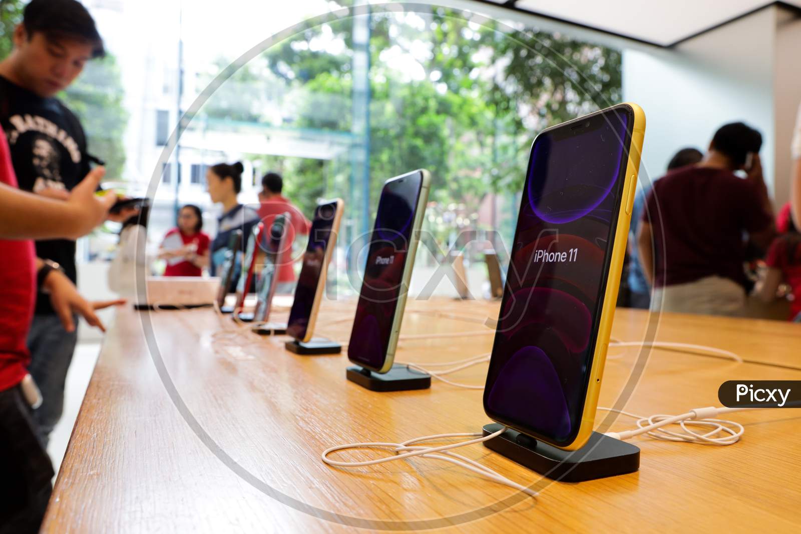 Iphone 11 Mobiles Mobile In Display At an Electronic Store