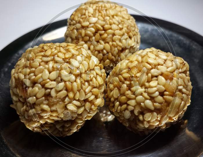 Indian  Snacks With Jaggery And Sesame  Seeds