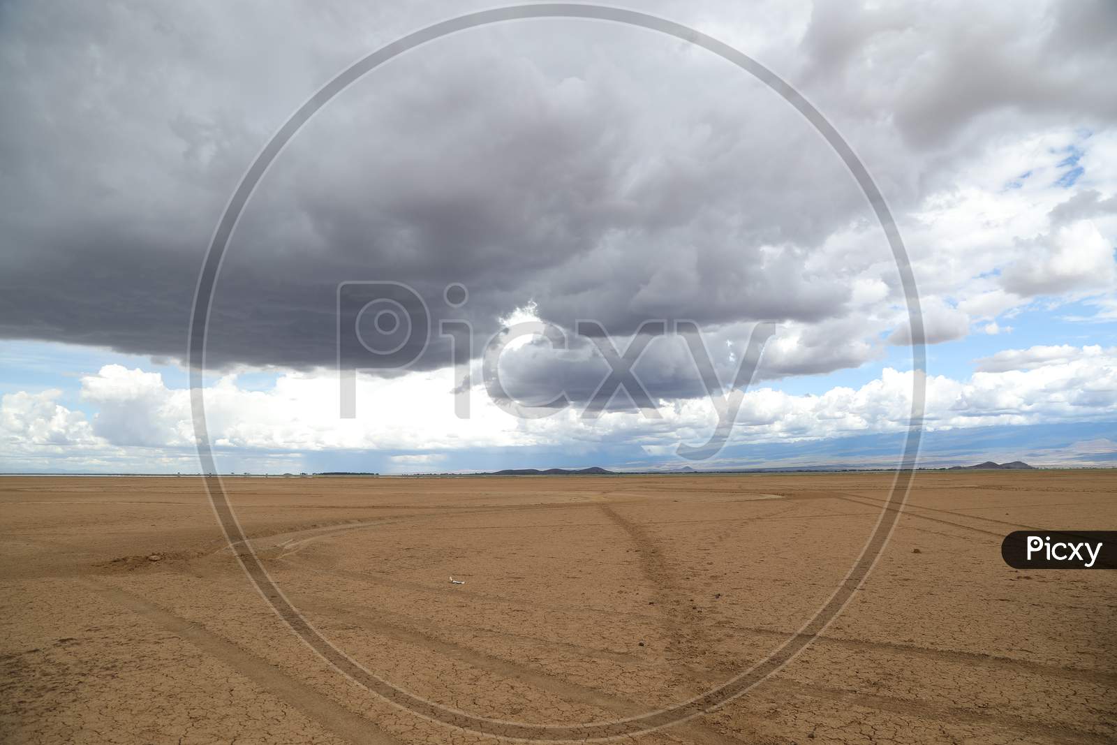 A Cloudy day in Kenya Plains