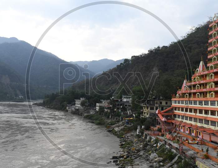 Ganges River Channel Flowing In Rishikesh , Uttarakand