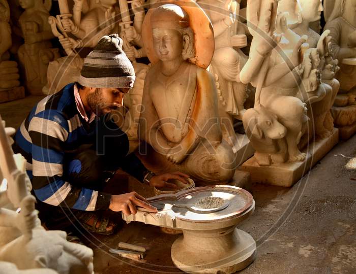 Indian God Lord Shiva Statue Making by Artists In an Workshop