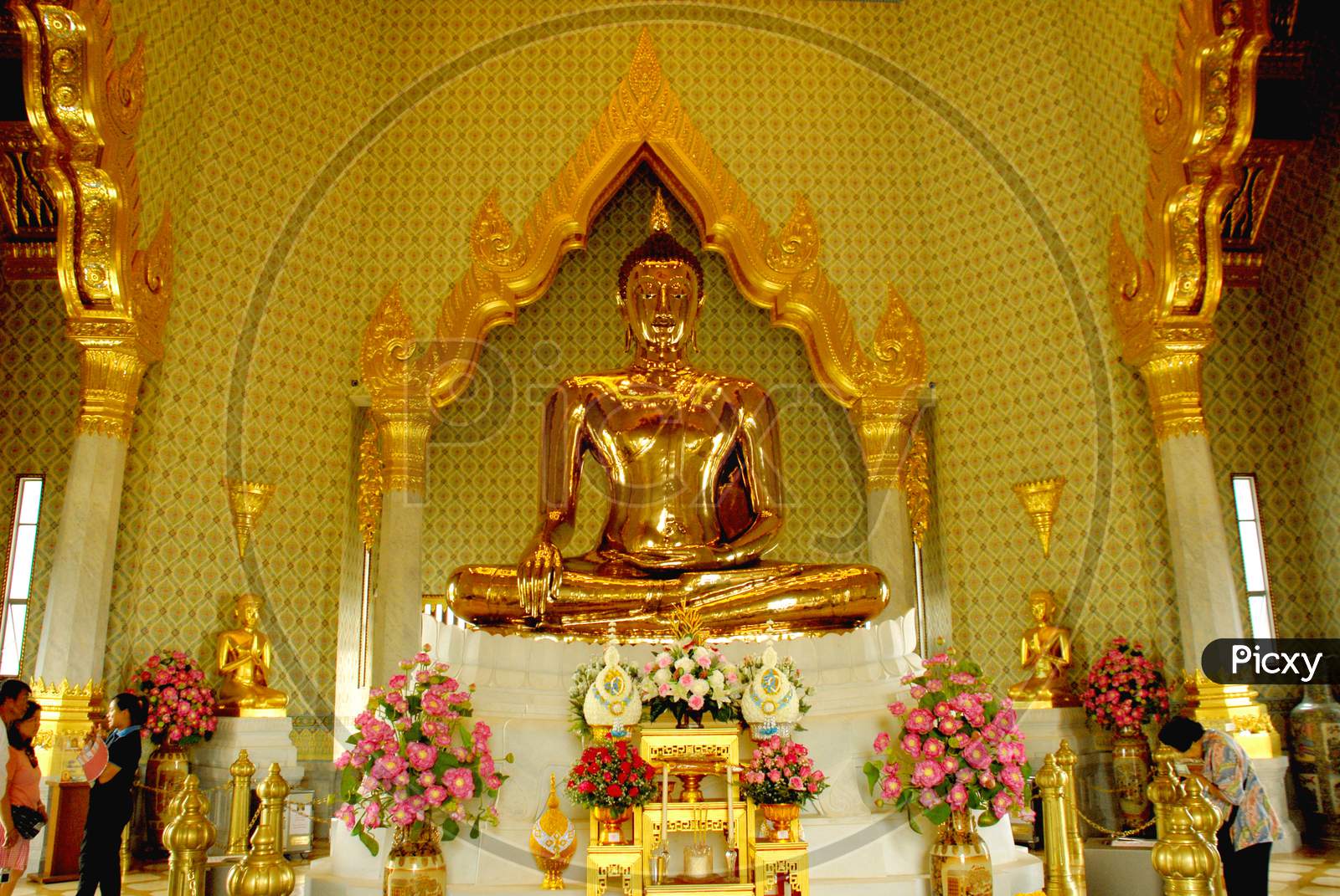 Golden Buddha Statues At  Wat Traimit in Chinatown, Bangkok