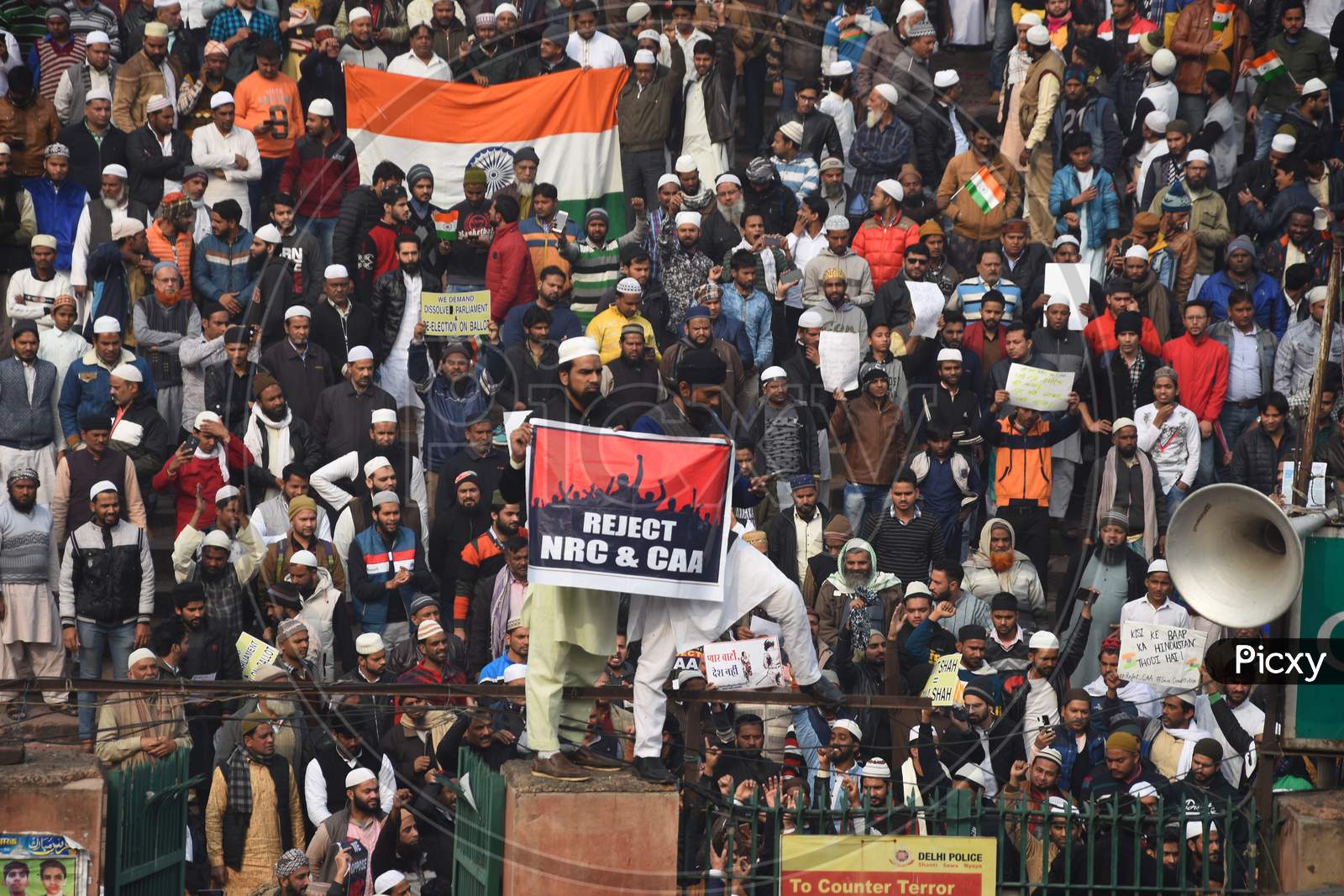Indian Students Participating in an Protest Against CAA, CAB, NPR  and NRC Amendment Bill At Jama Masjidh in Delhi