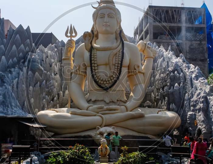 shiva statue at shivoham shiva temple