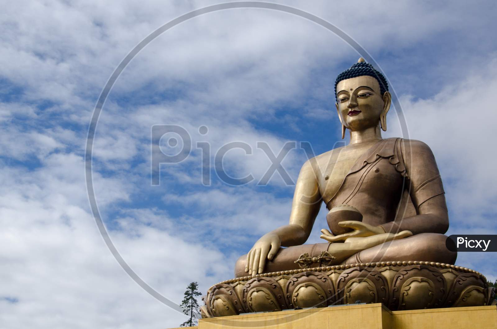 Sitting Buddha statue in Bhutan