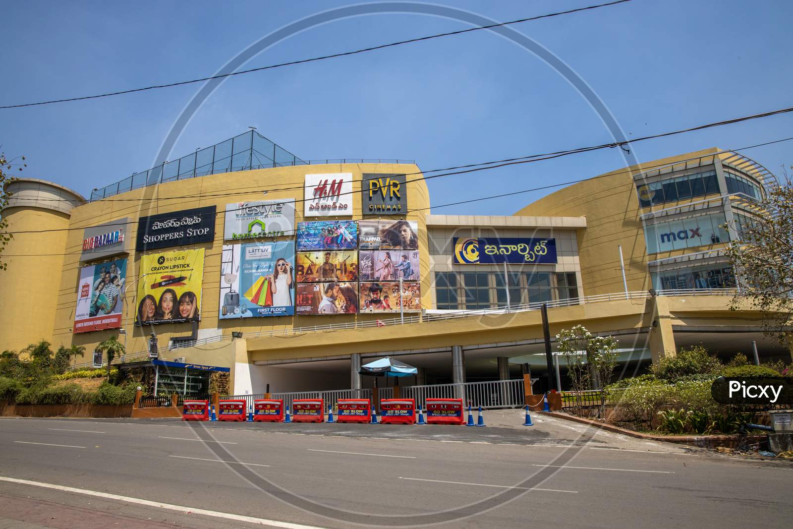 Inorbit Mall Has Been Closed   in Hyderabad  As Indian Prime Minister Narendra Modi Called For a 14 Hour Janta  Curfew Or Self-imposed  Quarantine To Break The  Highly Contagious  COVID 19 Or Corona Virus Spread